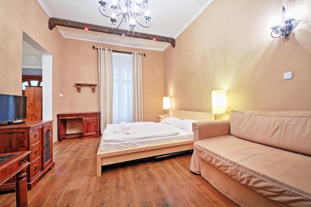 Rose Antique Apartment Praga Esterno foto